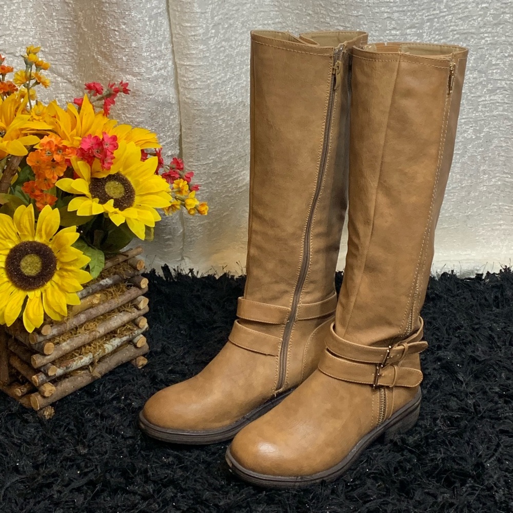NWOT Mark d Maddux Brown Boots